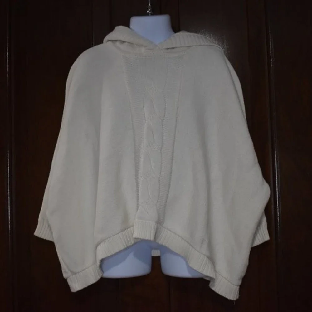 Gap Kids Knit Hooded Poncho Sweater Girls XS White Cozy Fall Winter Layer